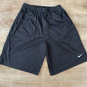 Basketball sporty Nike Men's Black 10” Basketball Athletic Shorts size Large